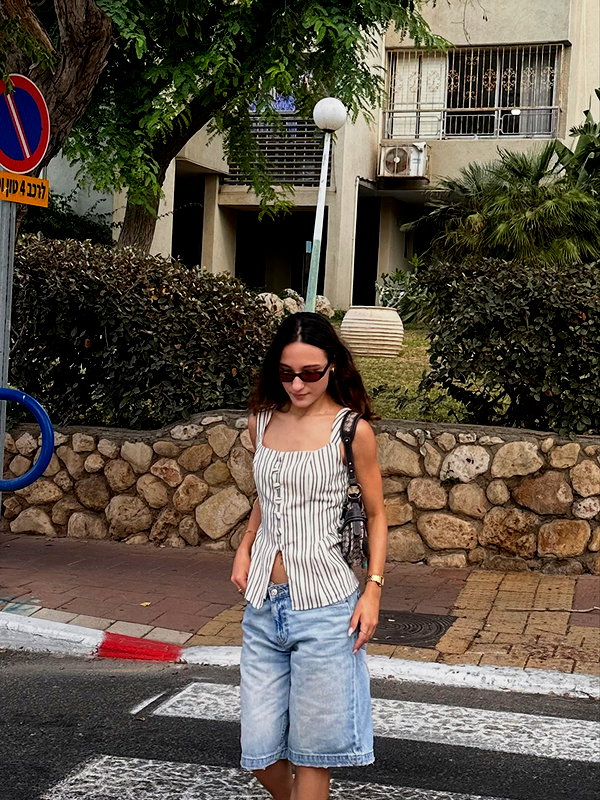 Archived image from @ilanakaver on Instagram