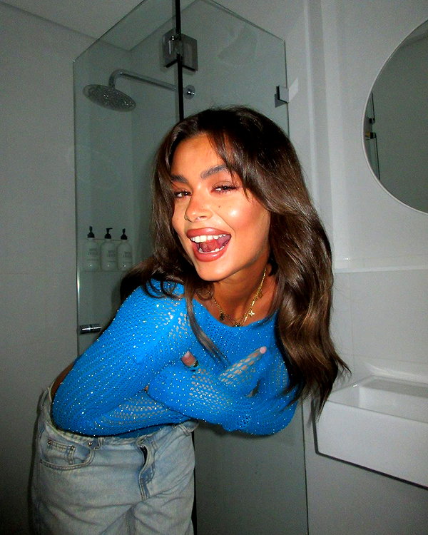 oliviaphillipps instagram image archive image