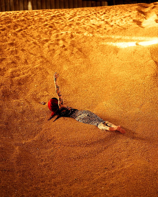 tom_korati tom_korati archive image