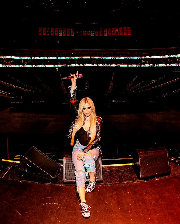 avrillavigne instagram image archive image