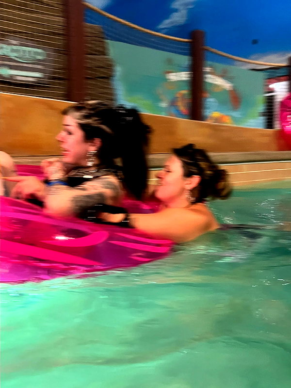 yeahimcaroline instagram image archive image