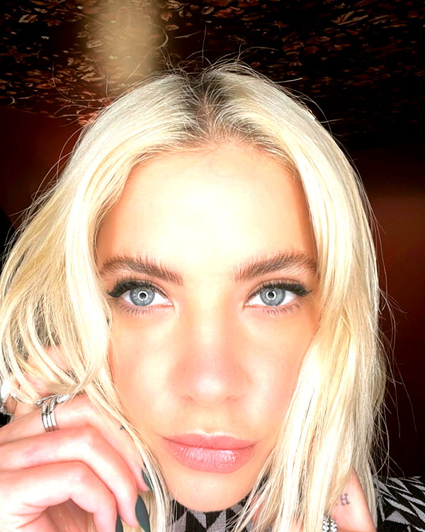 ashleybenson instagram image archive image