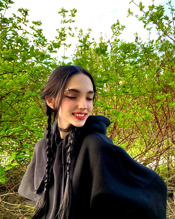 kriskaik instagram image archive image
