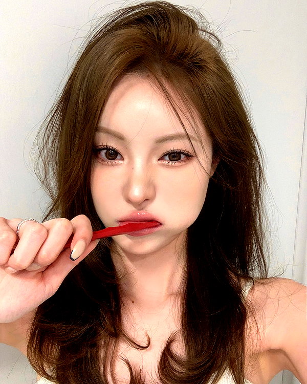 daxbin instagram image archive image