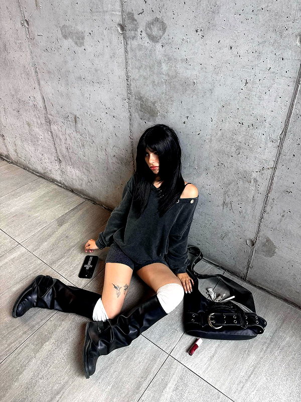 connie.01j instagram image archive image