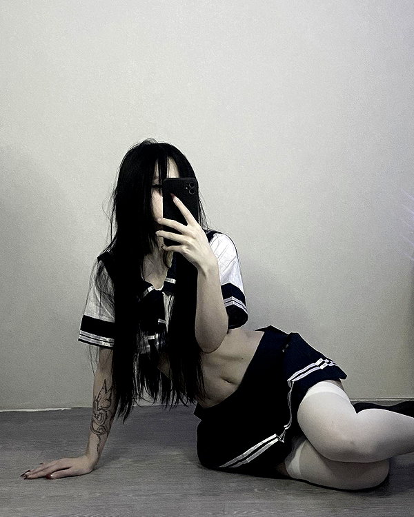 glowmoonshorty instagram image archive image