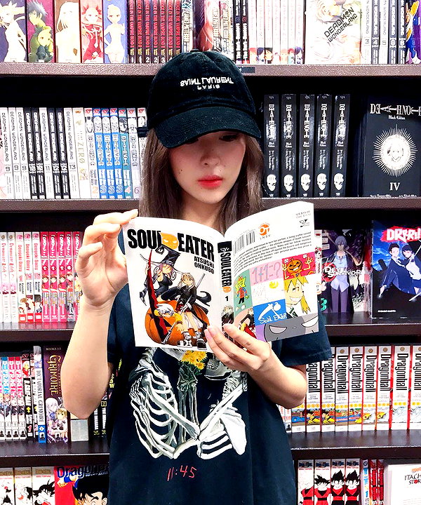 emily.ghoul instagram image archive image