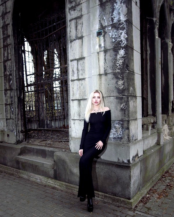anya4everr instagram image archive image