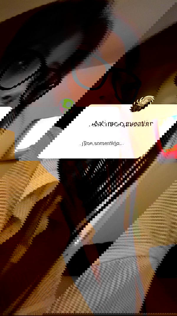 zommmbri zommmbri archive image