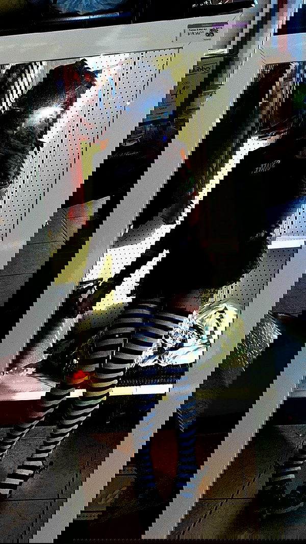 zommmbri zommmbri archive image