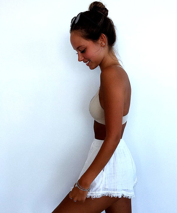olivia.mathers instagram image archive image