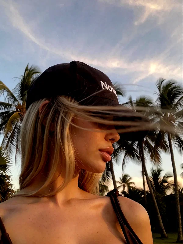 nova.lunn instagram image archive image