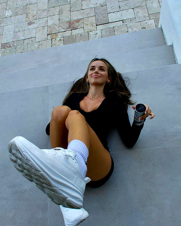 sadieemckennaa instagram image archive image