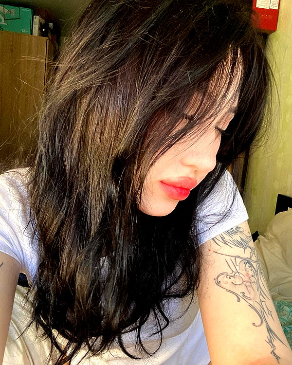 llofreaki instagram image archive image