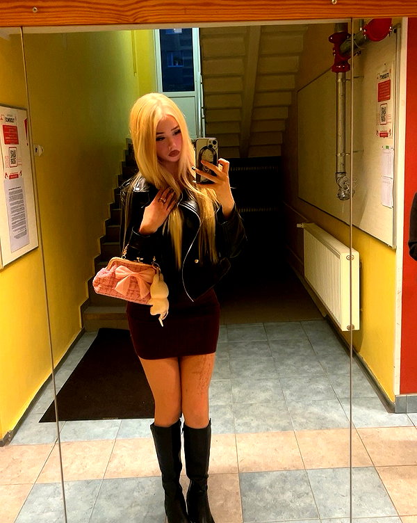 ellerumii instagram image archive image