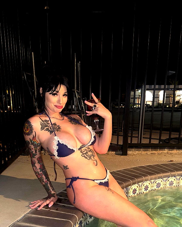 laylafleet1 instagram image archive image