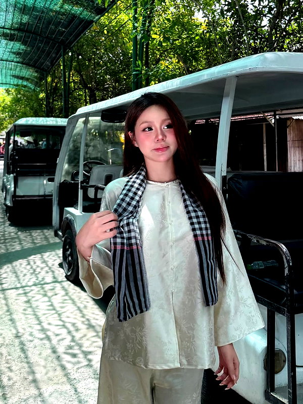 lyhythuedoxinh instagram image archive image