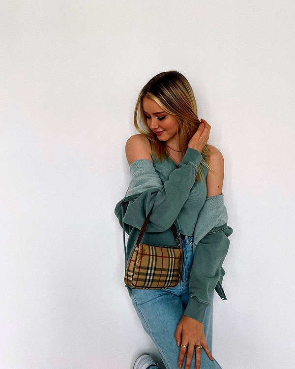 lilih instagram image archive image