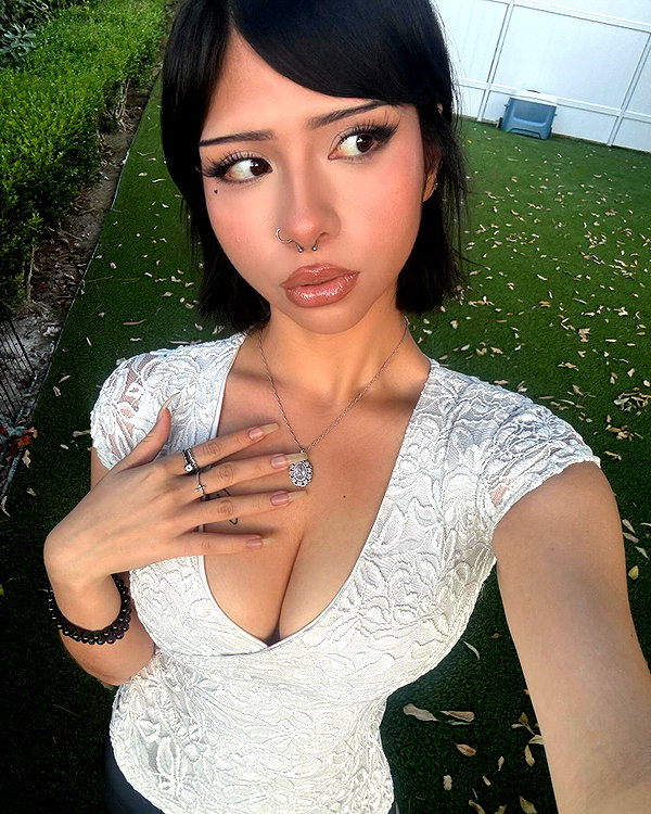 shay.la__ instagram image archive image