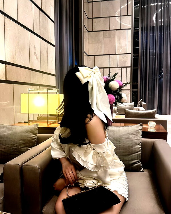 lyhythuedoxinh instagram image archive image