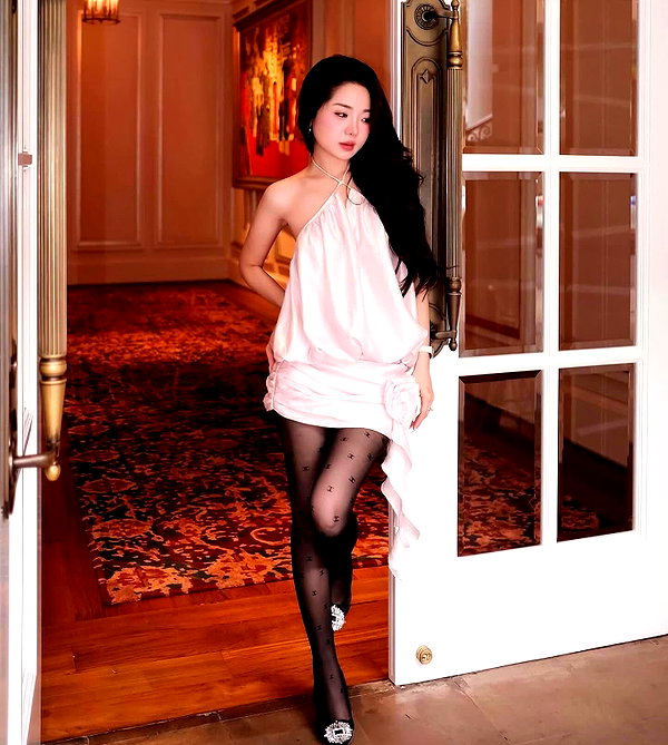 lyhythuedoxinh instagram image archive image