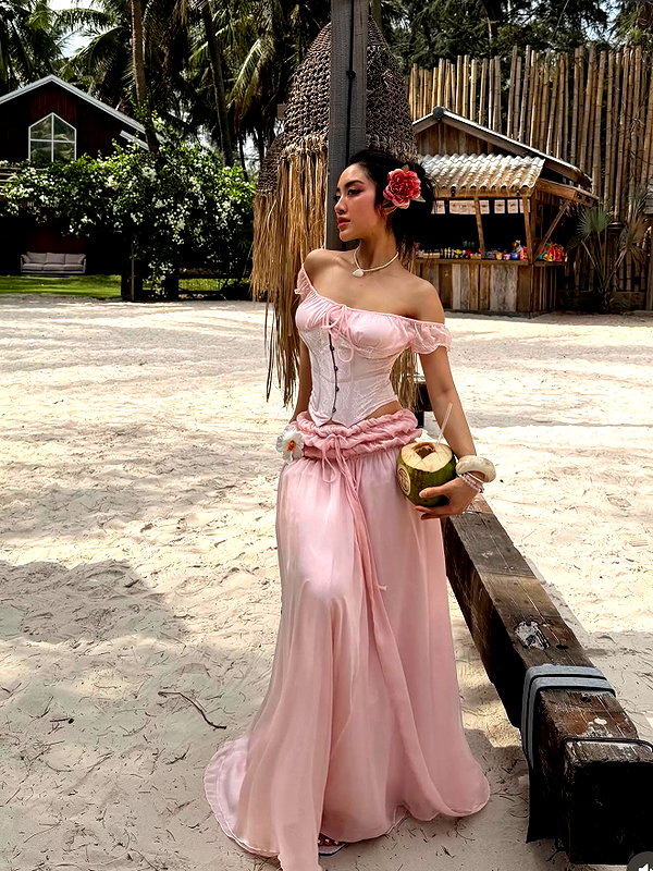 lyhythuedoxinh instagram image archive image