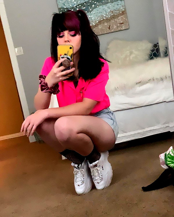 yeahimcaroline instagram image archive image