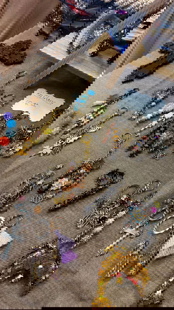 zommmbri zommmbri archive image