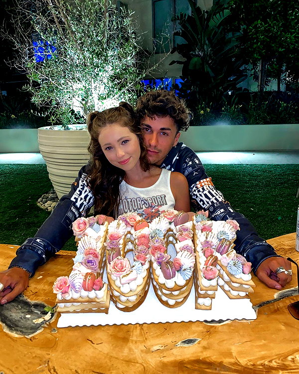 chloerosenbaum instagram image archive image