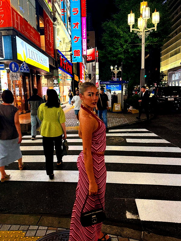 maya.keyy instagram image archive image