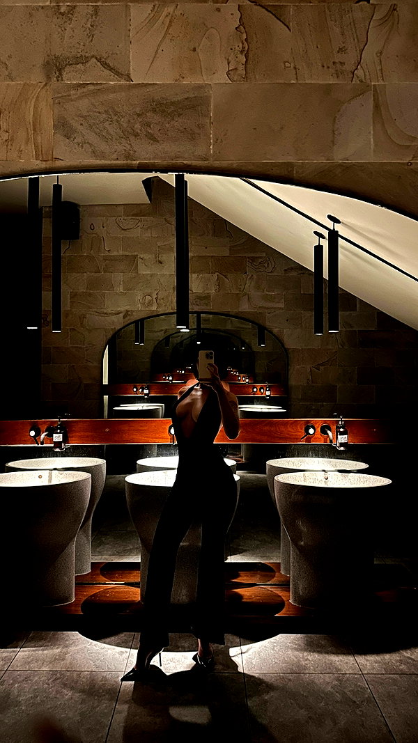 ann.shellll instagram image archive image