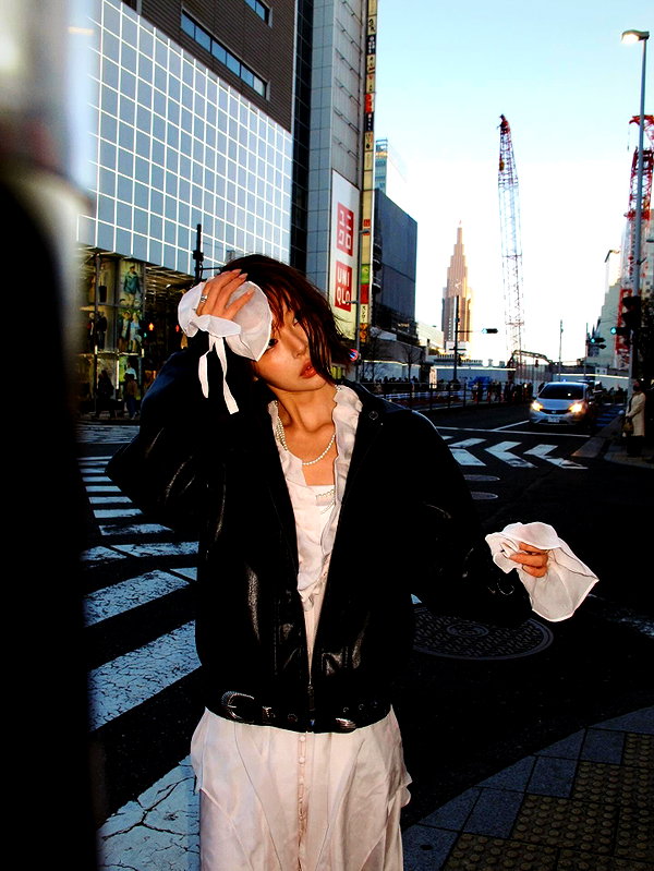ll.lu1s instagram image archive image