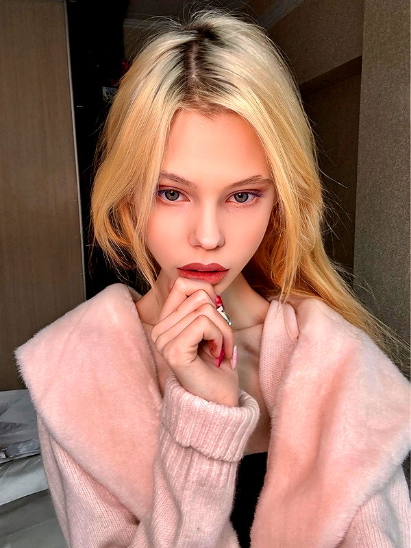 alisen.mari instagram image archive image