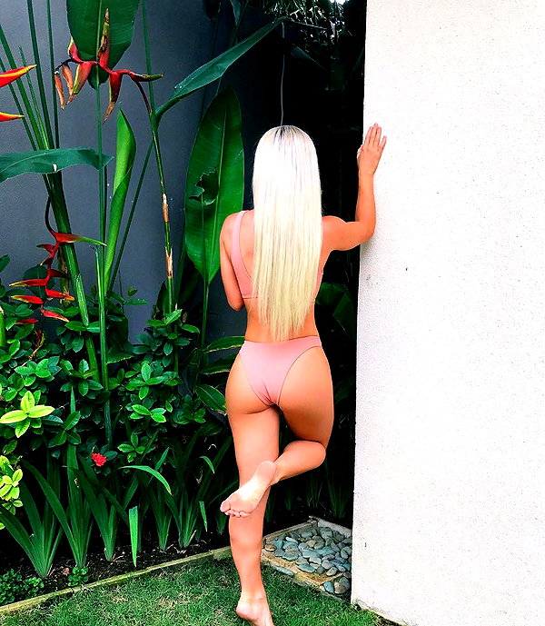 allieauton instagram image archive image