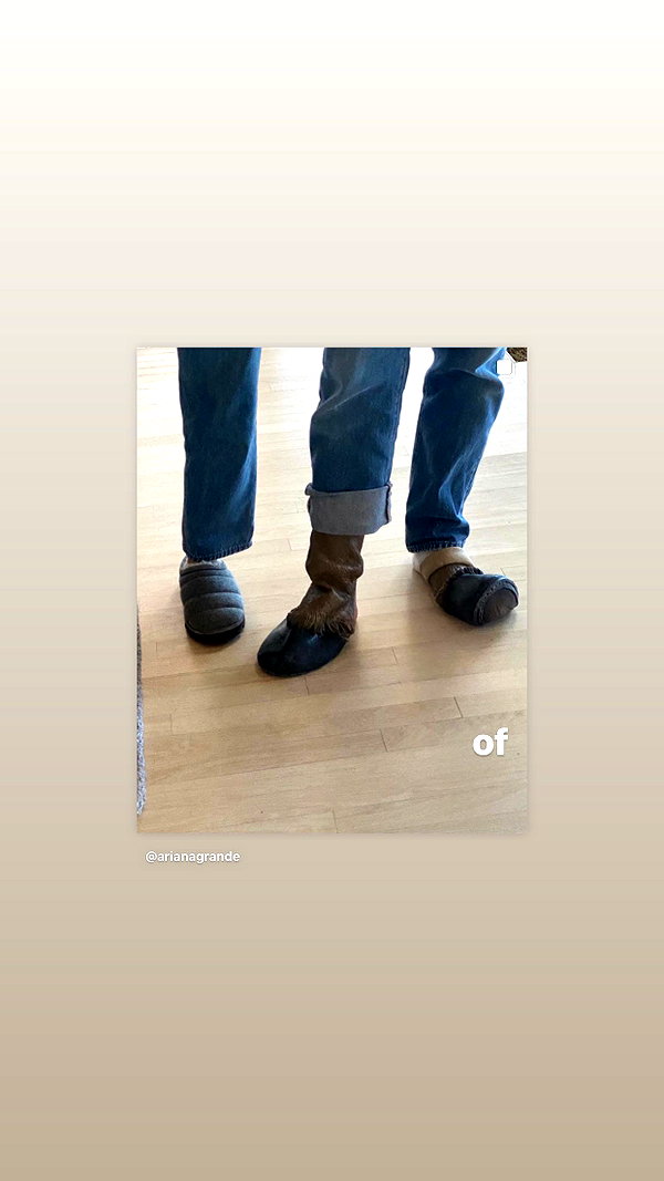 arianagrande instagram image archive image