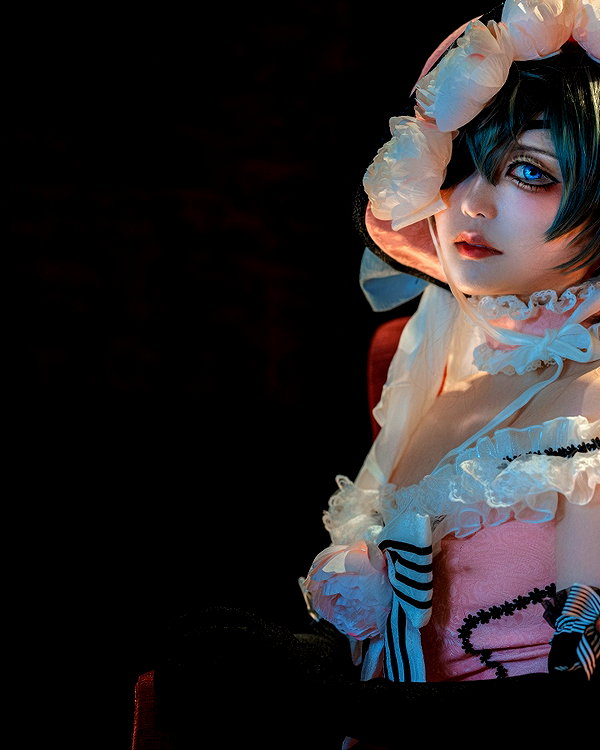 princeapple.cos instagram image archive image