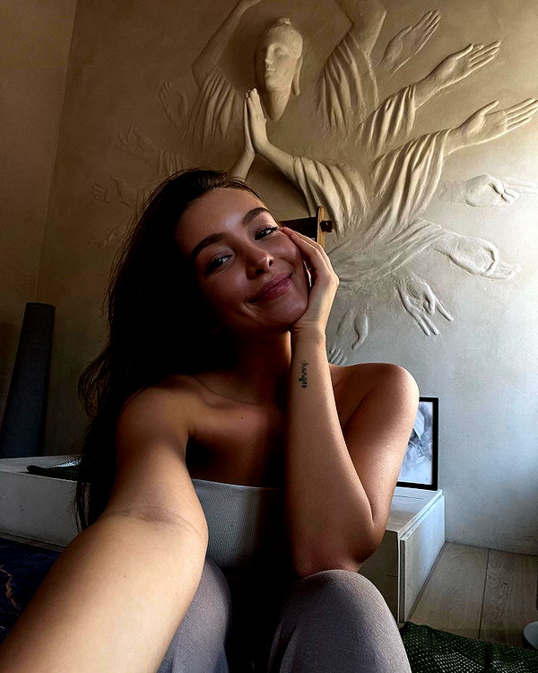 veroni22ka instagram image archive image