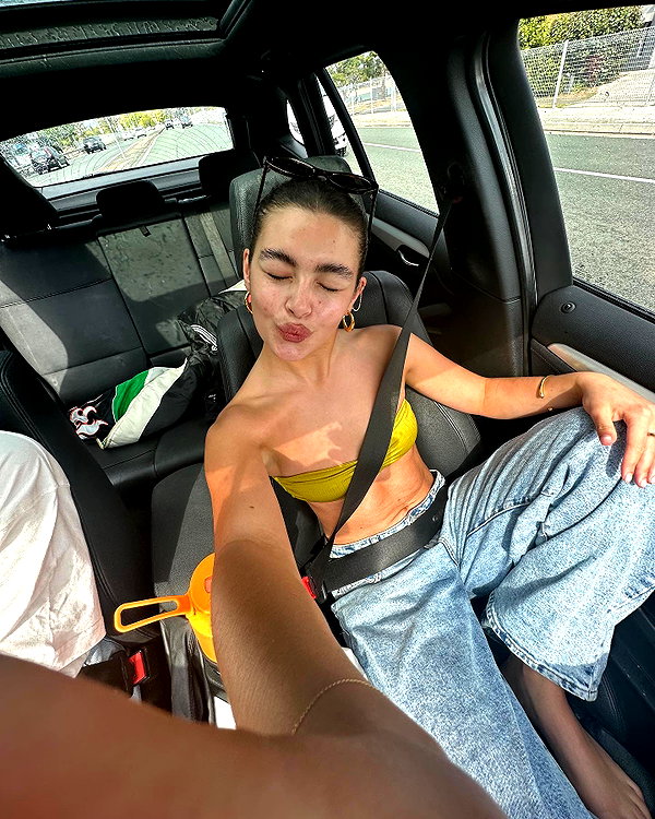 oliviaphillipps instagram image archive image
