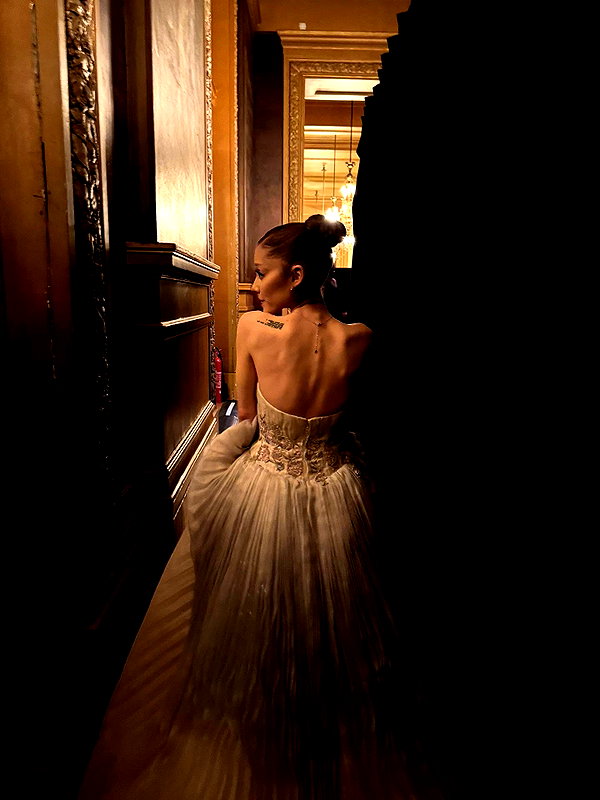 arianagrande instagram image archive image