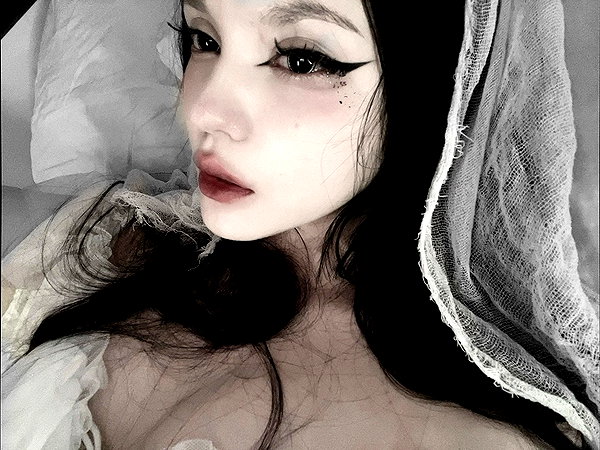 glowmoonshorty instagram image archive image