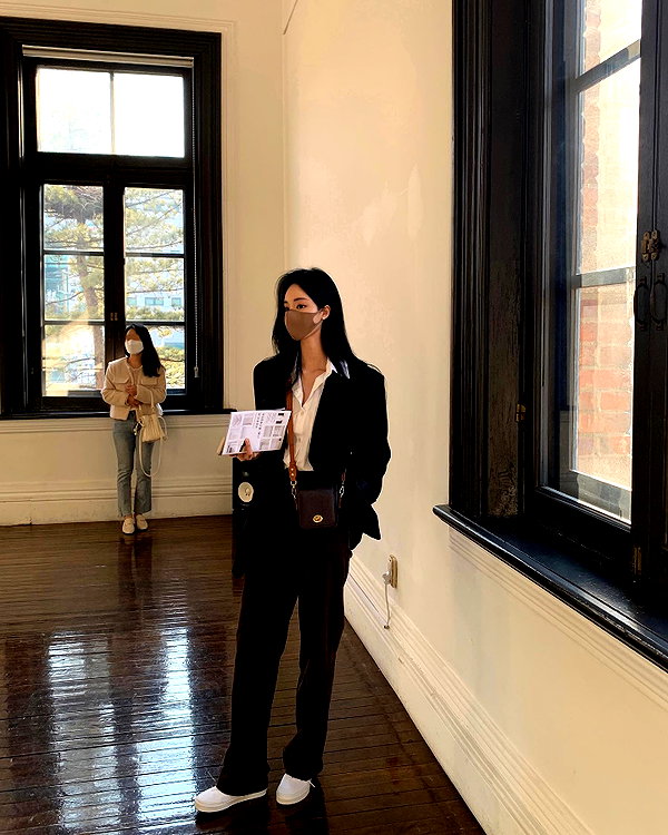 daxbin instagram image archive image