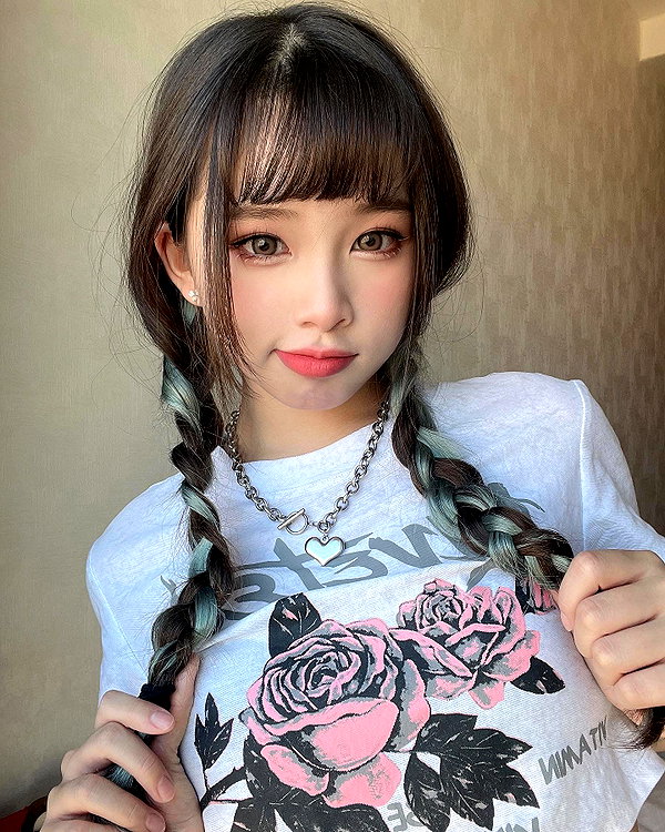 e.shao_417 instagram image archive image
