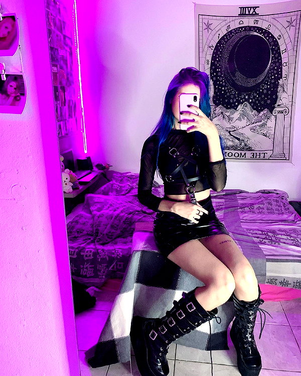 jadelaverne instagram image archive image