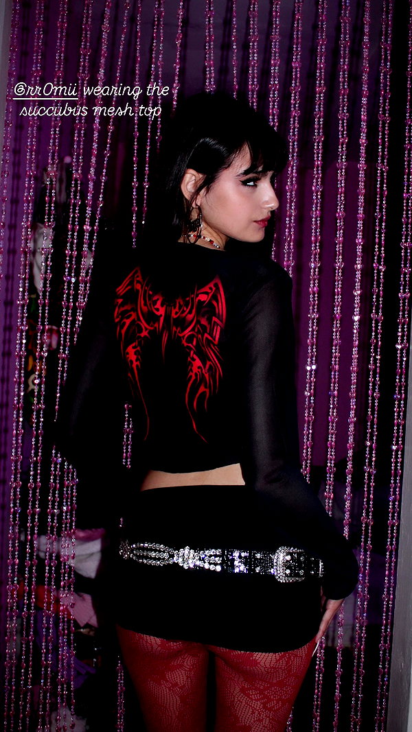 Archived image from @cyberangelz.shop on Instagram