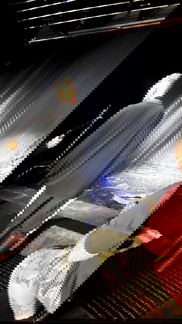 leonanaomii image ~ Altpins