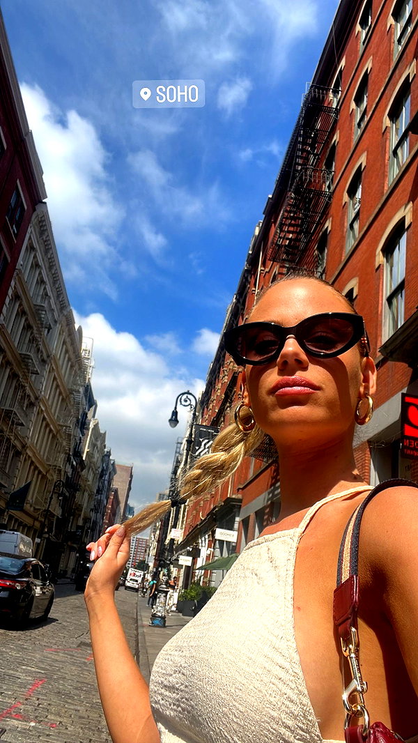 barzomer instagram image archive image