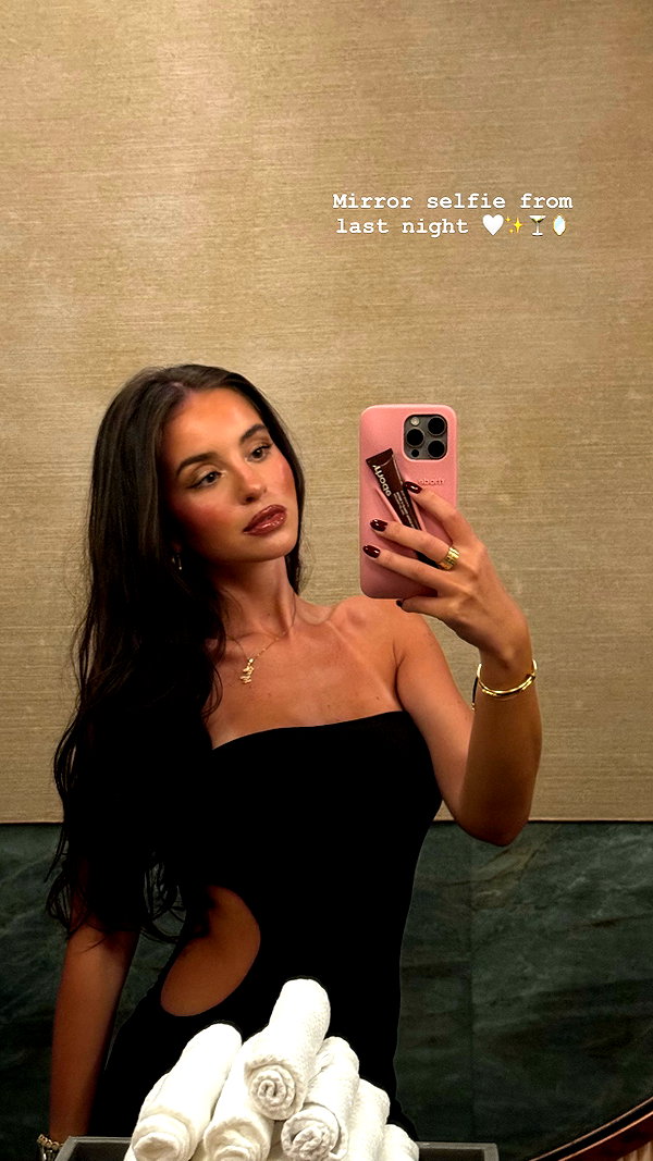 zoeliss instagram image archive image