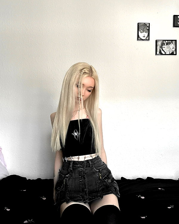 _lia.moon archive image