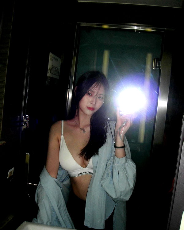 _jyying instagram image archive image