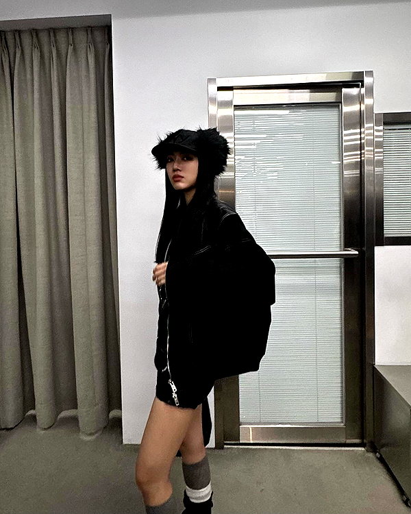 a.tinn___ instagram image archive image